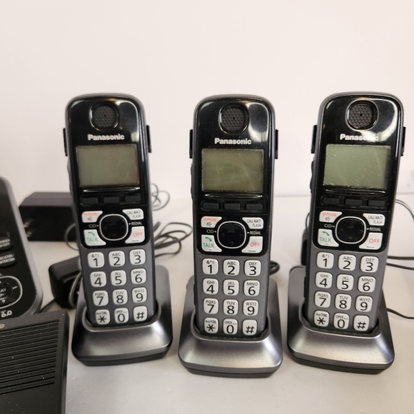 Panasonic KC-TG5562C Cordless Phone System Handheld Landline Digital 4 Handset - Picture 2 of 7